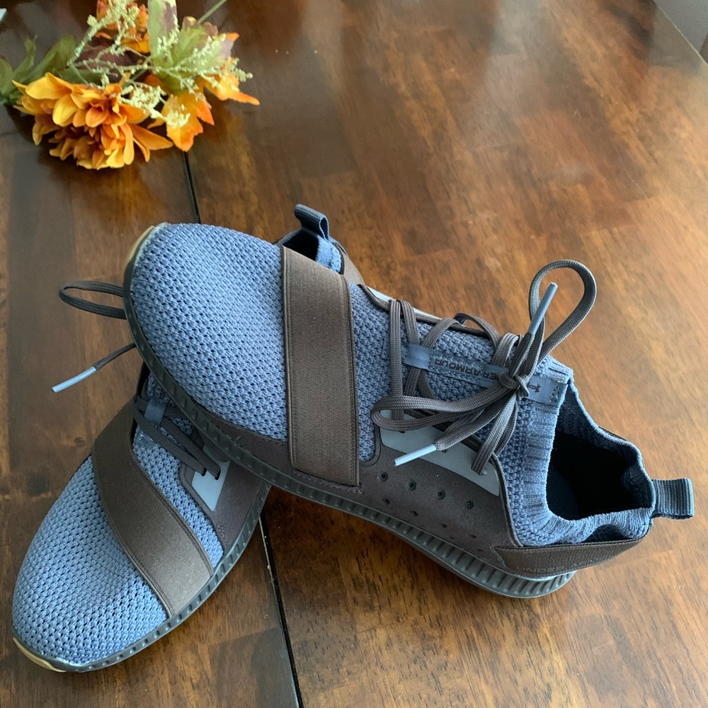 New Under Armour Shoes 7Y